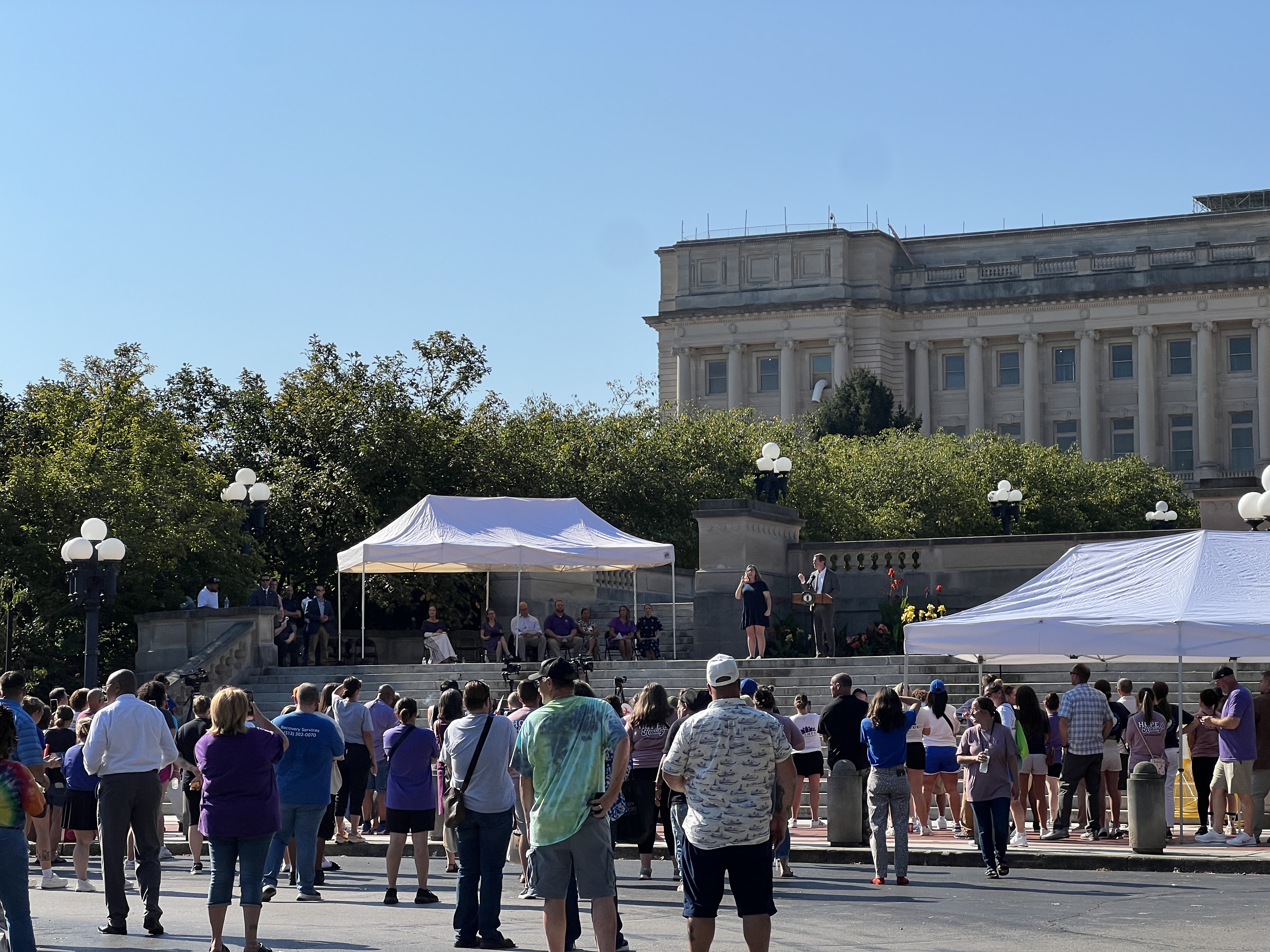 captial wide shot